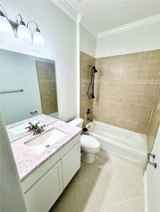 En Venta: $339,999 (3 camas, 2 baños, 1428 Pies cuadrados)