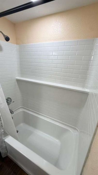 For Rent: $1,650 (2 beds, 2 baths, 840 Square Feet)