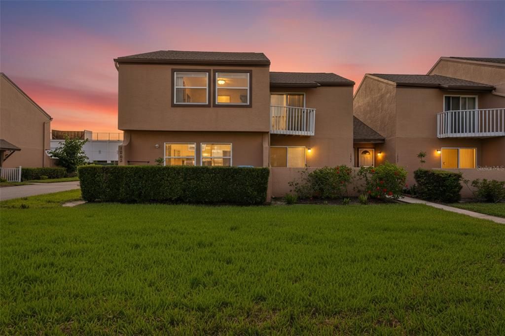For Sale: $290,000 (3 beds, 2 baths, 1260 Square Feet)
