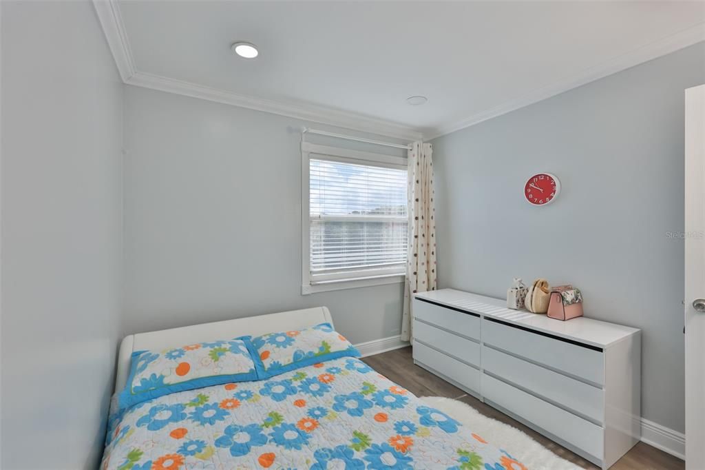 For Sale: $290,000 (3 beds, 2 baths, 1260 Square Feet)