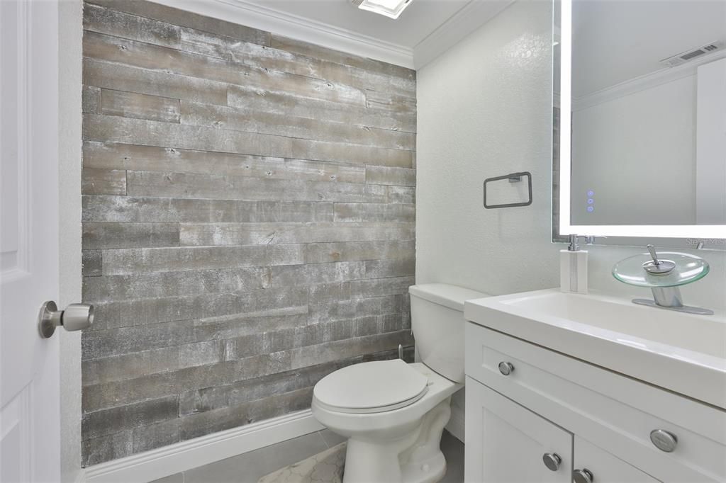 For Sale: $290,000 (3 beds, 2 baths, 1260 Square Feet)
