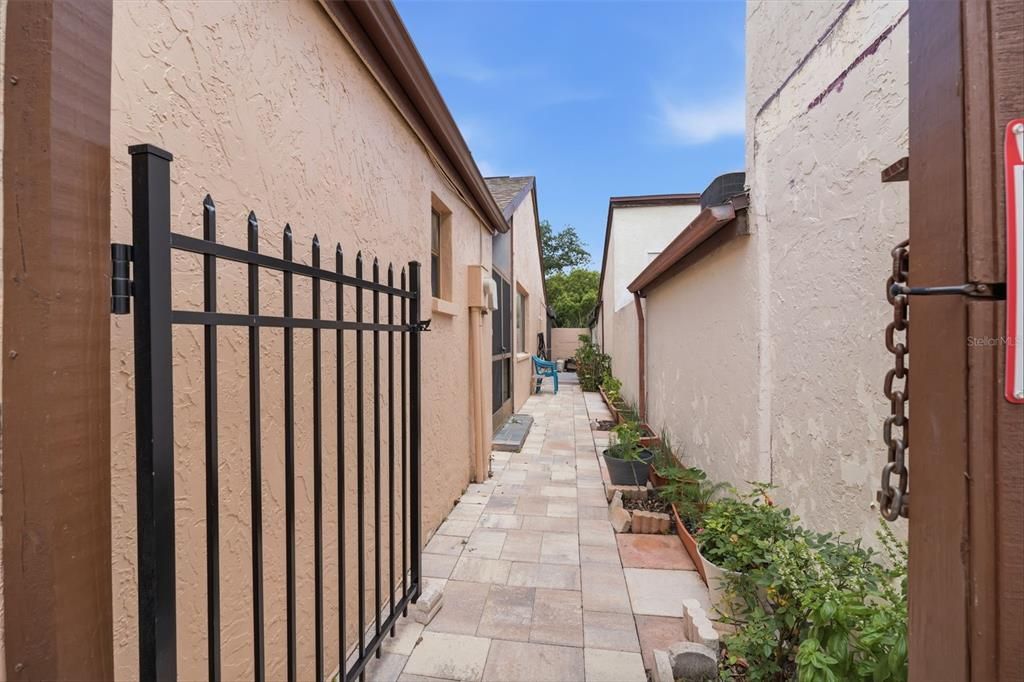 For Sale: $250,000 (2 beds, 2 baths, 1998 Square Feet)