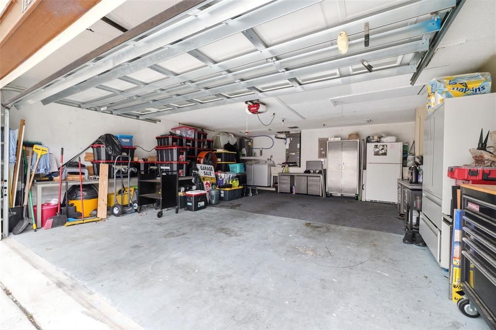 For Sale: $250,000 (2 beds, 2 baths, 1998 Square Feet)