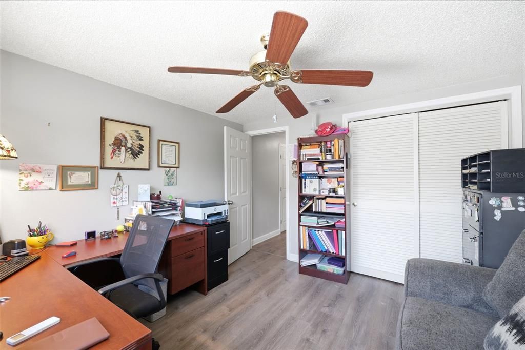 For Sale: $250,000 (2 beds, 2 baths, 1998 Square Feet)