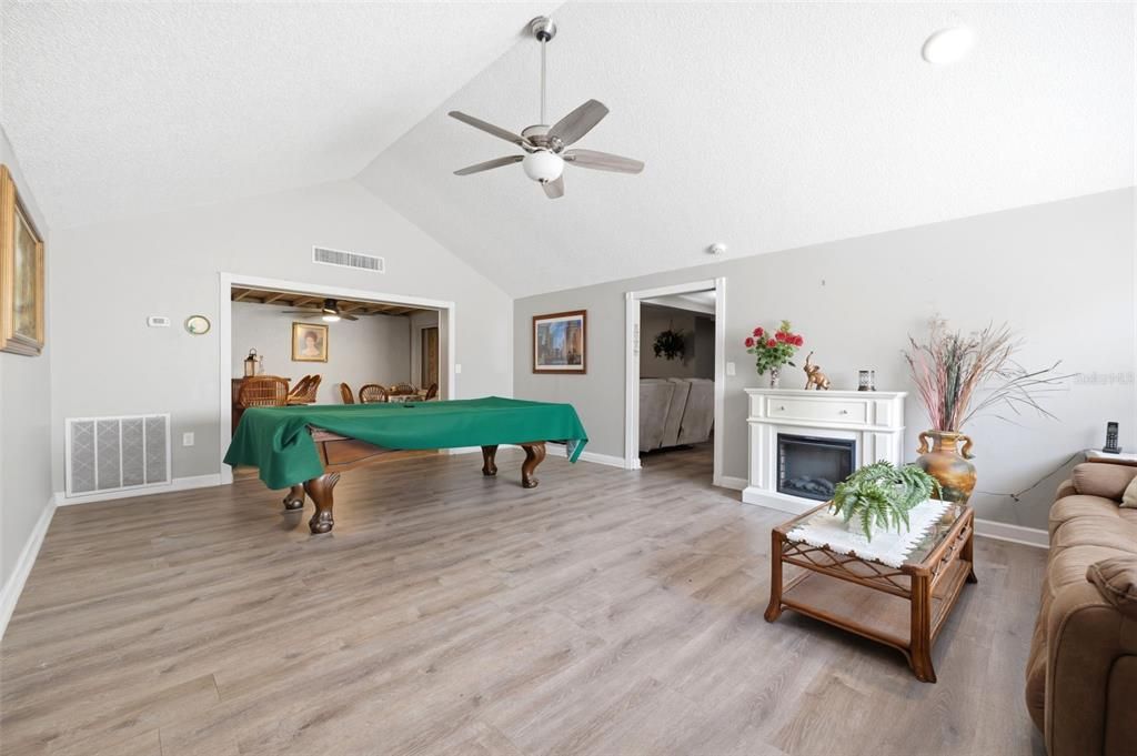 For Sale: $250,000 (2 beds, 2 baths, 1998 Square Feet)