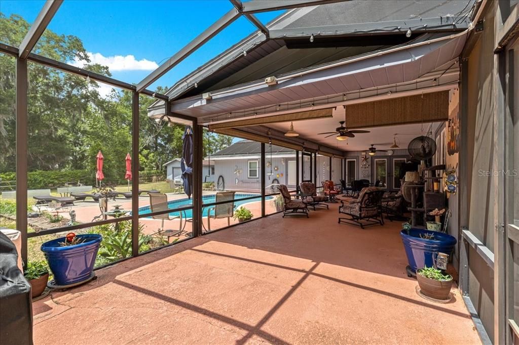For Sale: $825,000 (5 beds, 3 baths, 3060 Square Feet)