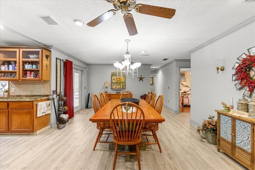 For Sale: $825,000 (5 beds, 3 baths, 3060 Square Feet)