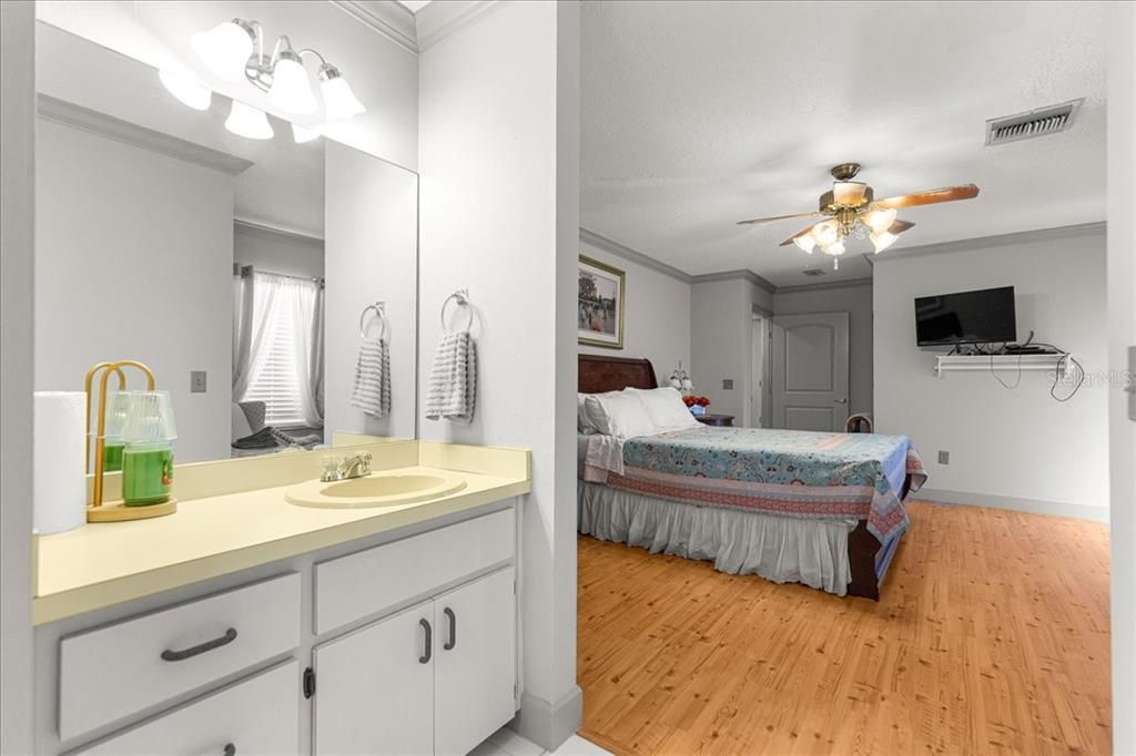 For Sale: $825,000 (5 beds, 3 baths, 3060 Square Feet)