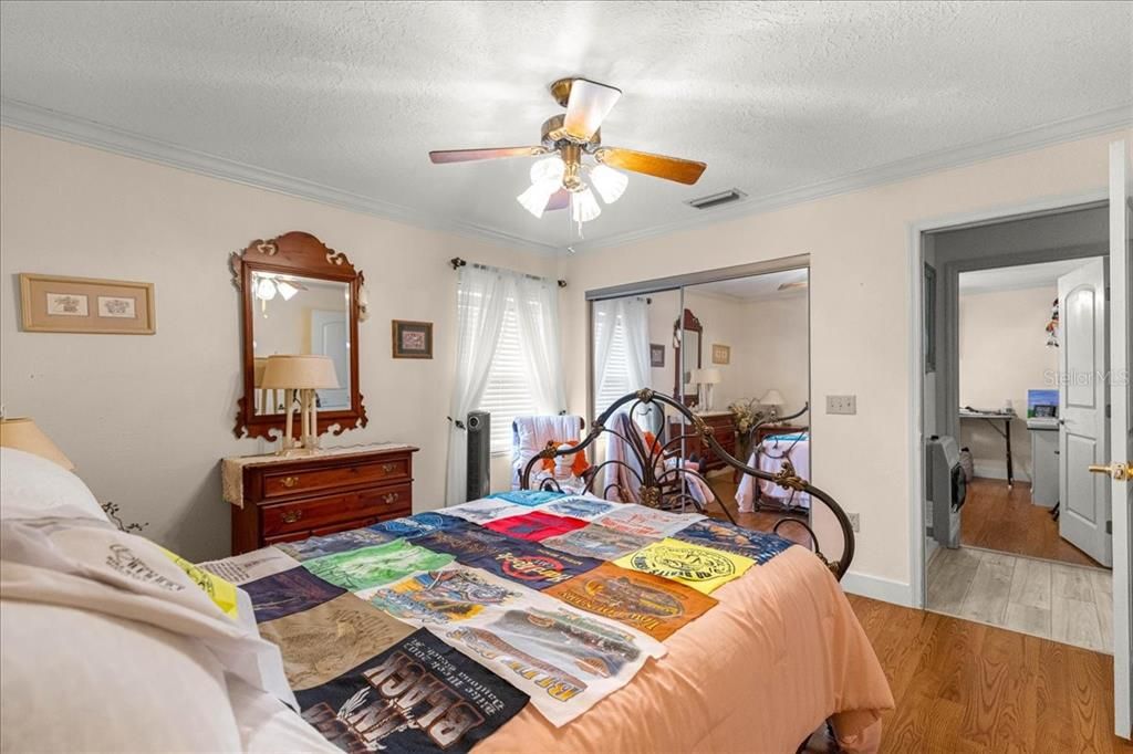 For Sale: $825,000 (5 beds, 3 baths, 3060 Square Feet)