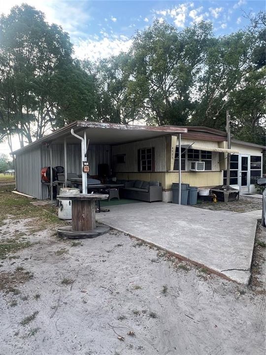 For Sale: $115,000 (3 beds, 2 baths, 756 Square Feet)
