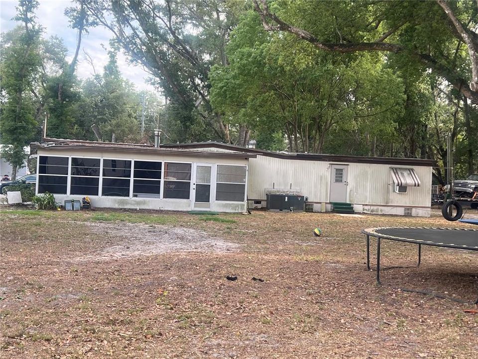 For Sale: $115,000 (3 beds, 2 baths, 756 Square Feet)