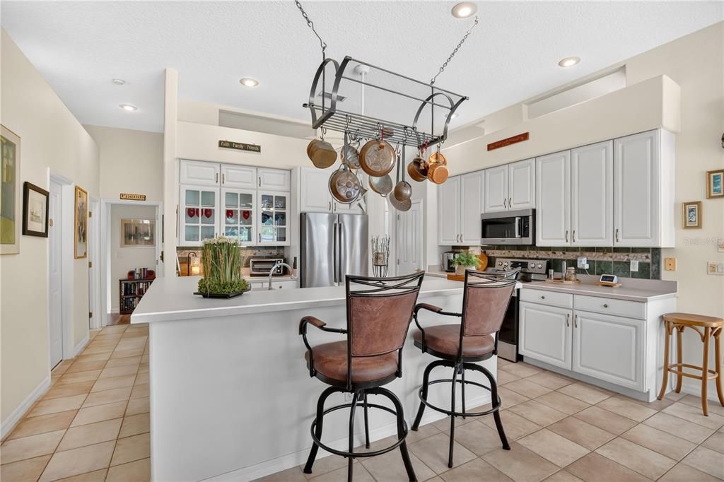 For Sale: $703,000 (4 beds, 3 baths, 2475 Square Feet)