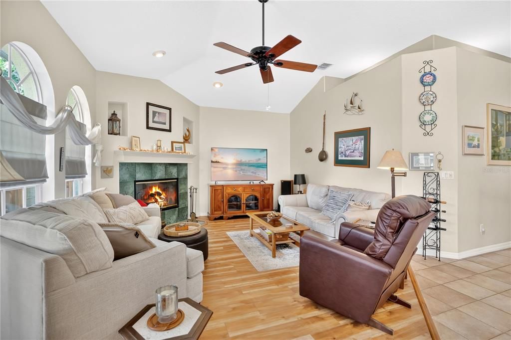 For Sale: $703,000 (4 beds, 3 baths, 2475 Square Feet)