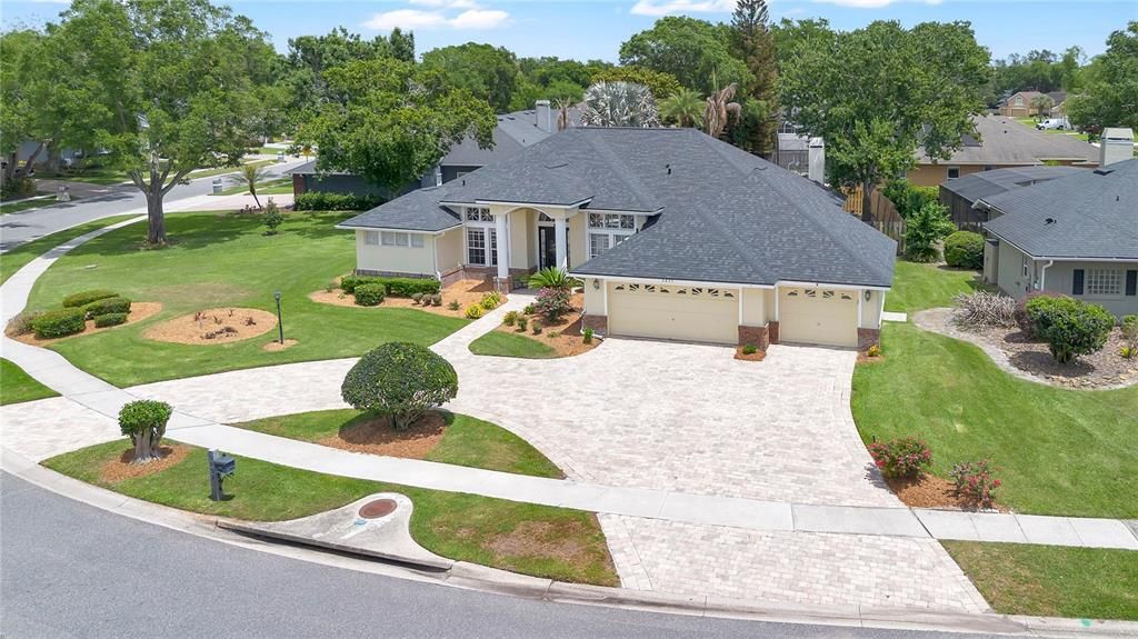 For Sale: $703,000 (4 beds, 3 baths, 2475 Square Feet)