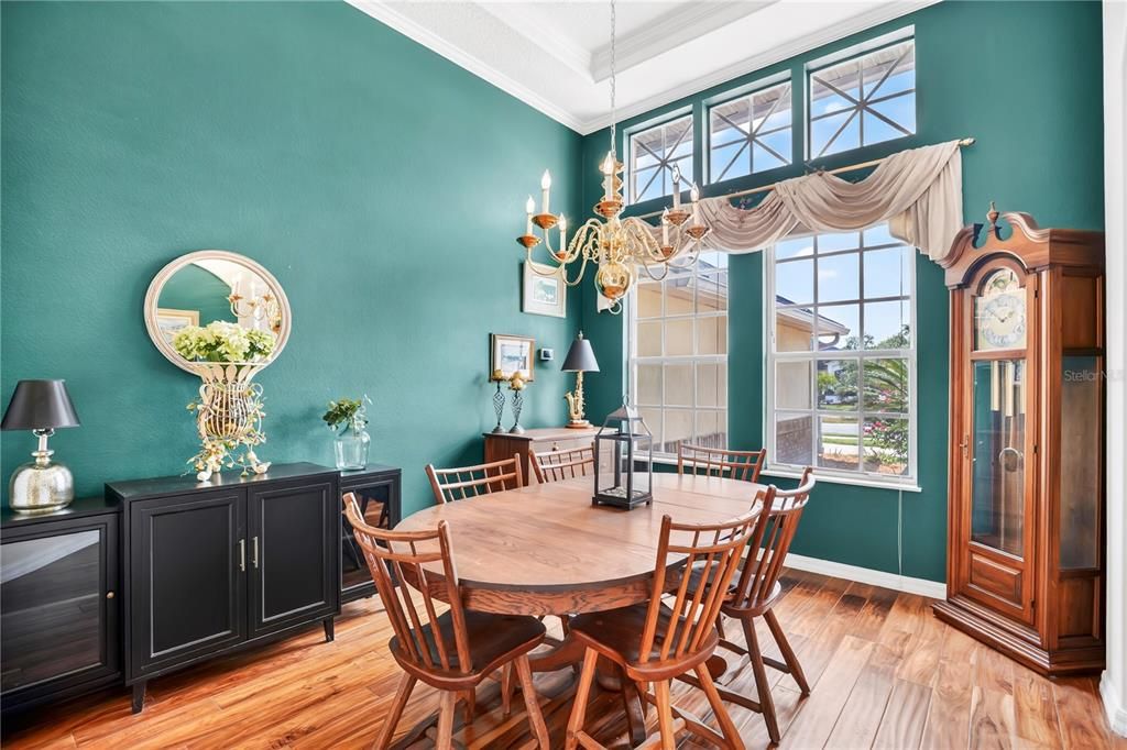 For Sale: $703,000 (4 beds, 3 baths, 2475 Square Feet)