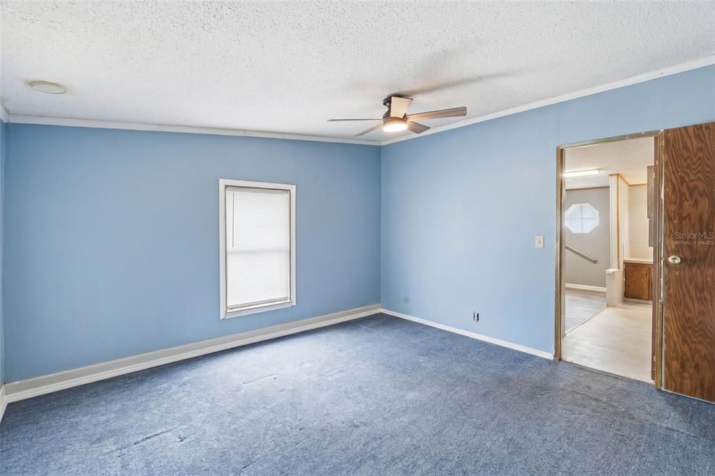 For Sale: $420,000 (5 beds, 3 baths, 2928 Square Feet)