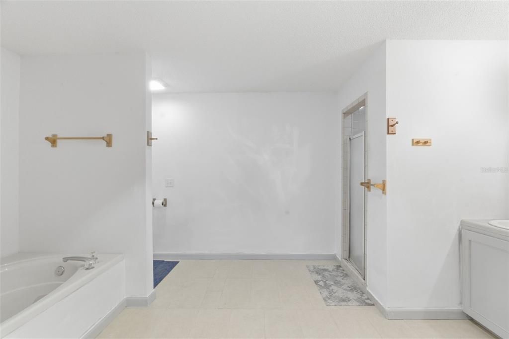 For Sale: $420,000 (5 beds, 3 baths, 2928 Square Feet)