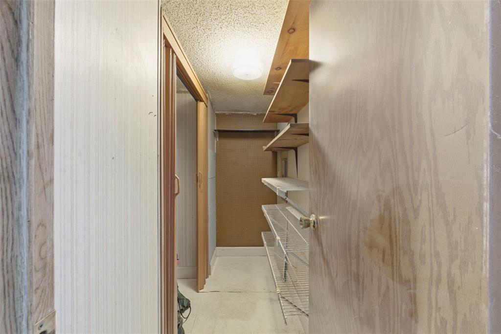 For Sale: $420,000 (5 beds, 3 baths, 2928 Square Feet)