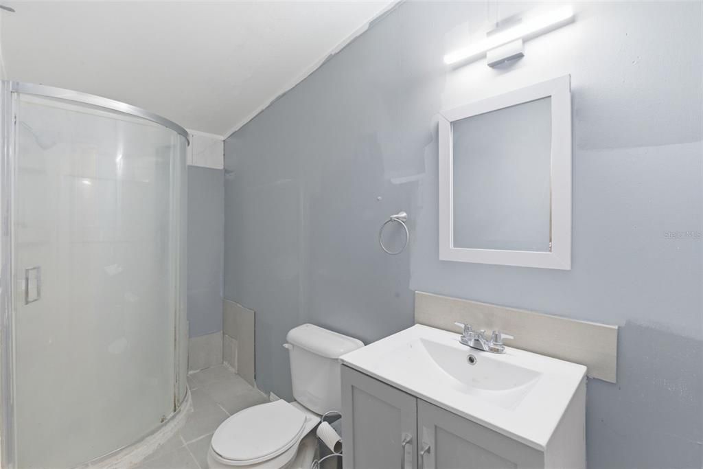 For Sale: $420,000 (5 beds, 3 baths, 2928 Square Feet)