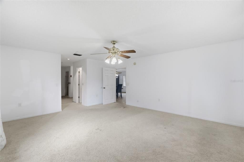 For Sale: $420,000 (5 beds, 3 baths, 2928 Square Feet)