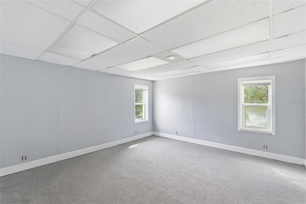 For Sale: $420,000 (5 beds, 3 baths, 2928 Square Feet)