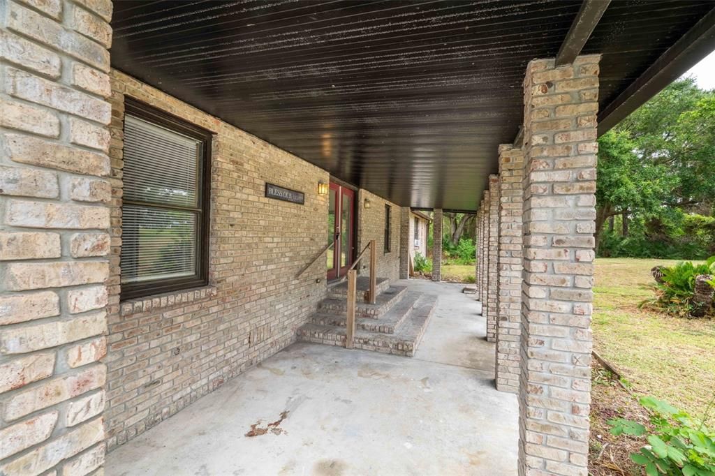 For Sale: $420,000 (5 beds, 3 baths, 2928 Square Feet)