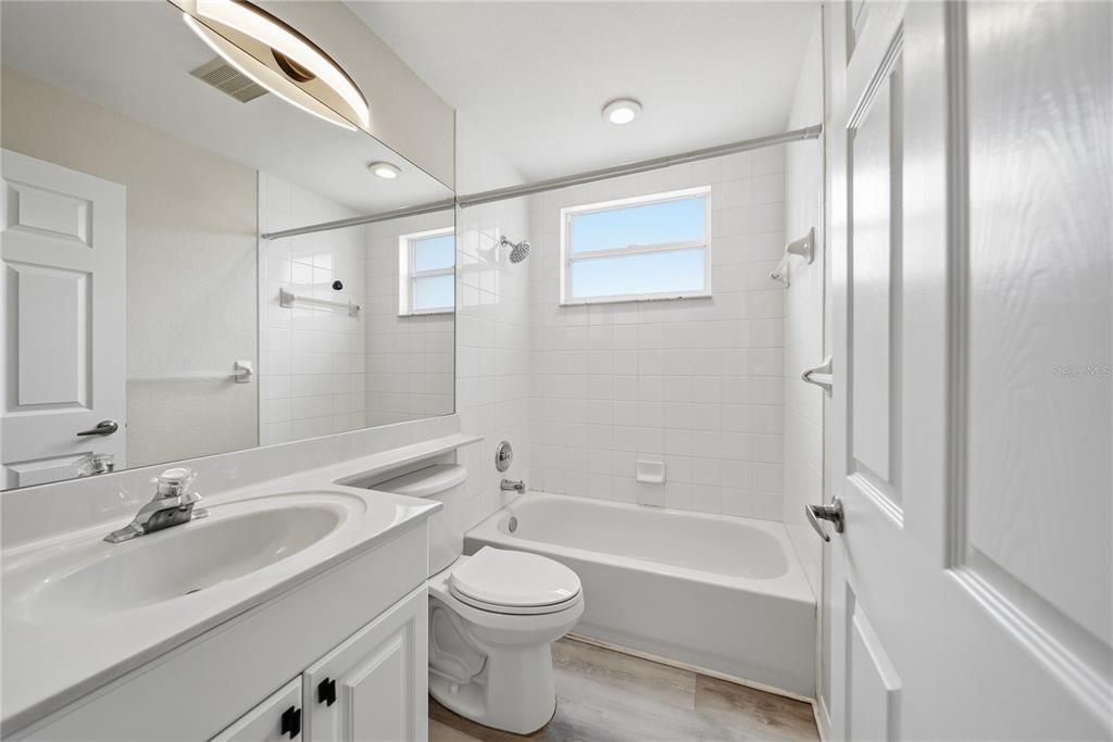 En Venta: $269,500 (2 camas, 2 baños, 1409 Pies cuadrados)