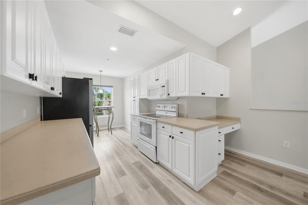 En Venta: $269,500 (2 camas, 2 baños, 1409 Pies cuadrados)
