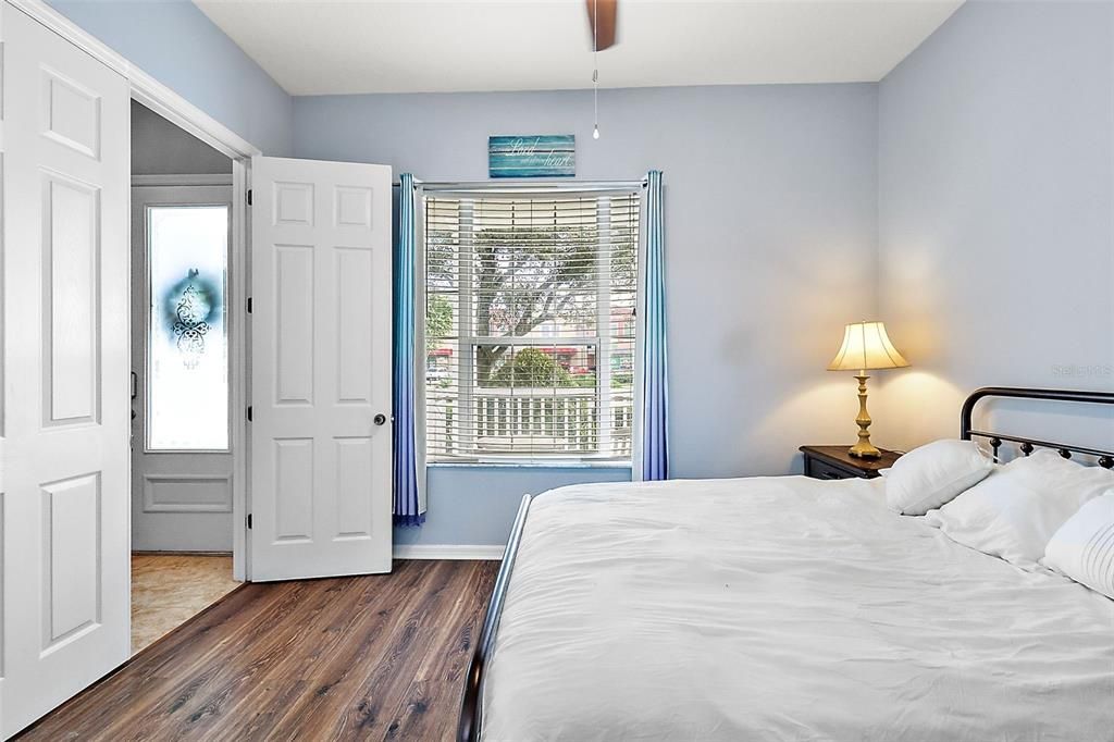 For Sale: $390,000 (3 beds, 3 baths, 1854 Square Feet)