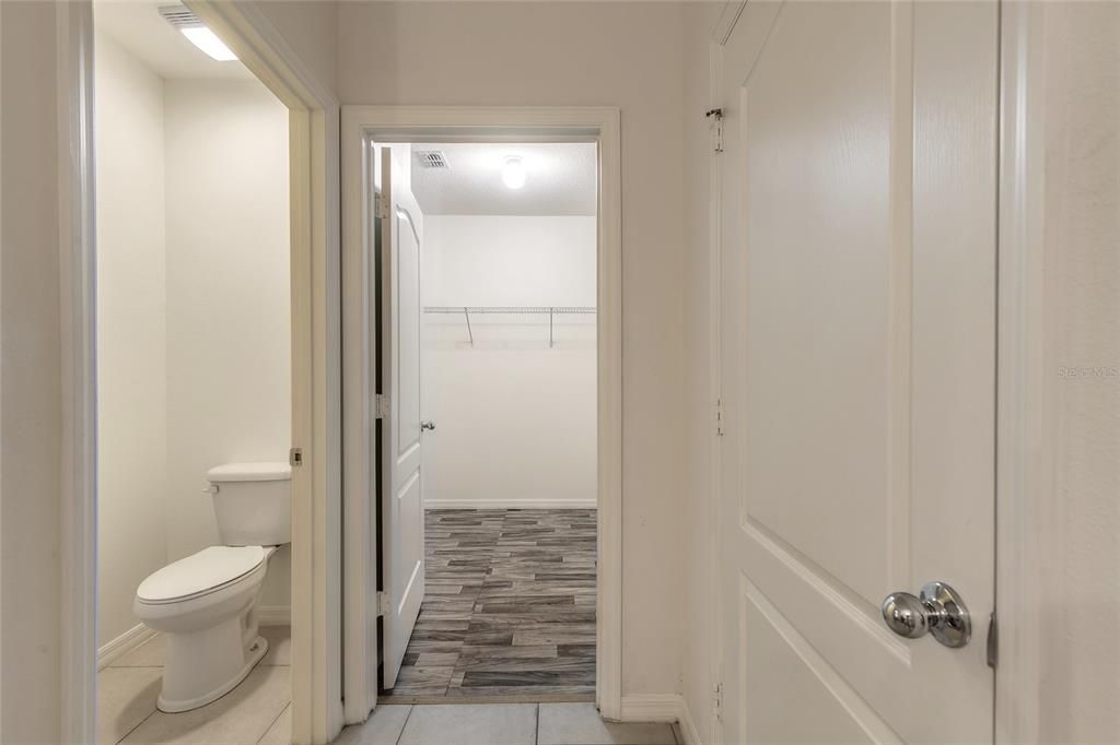 На продажу: $359,900 (4 спален, 2 ванн, 1867 Квадратных фут)