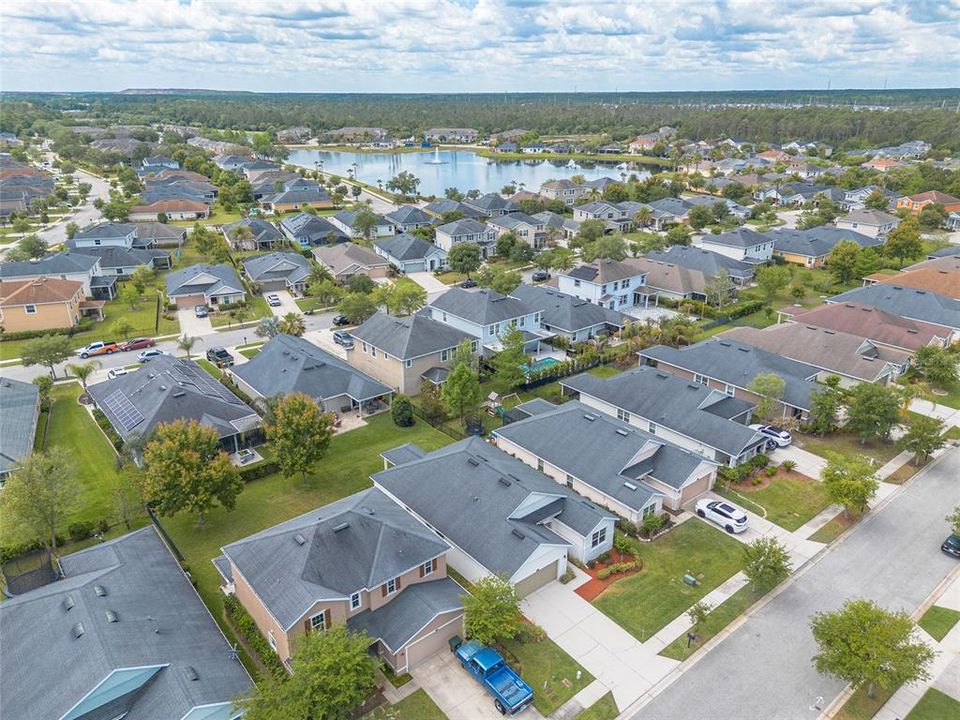 На продажу: $335,000 (4 спален, 2 ванн, 1920 Квадратных фут)