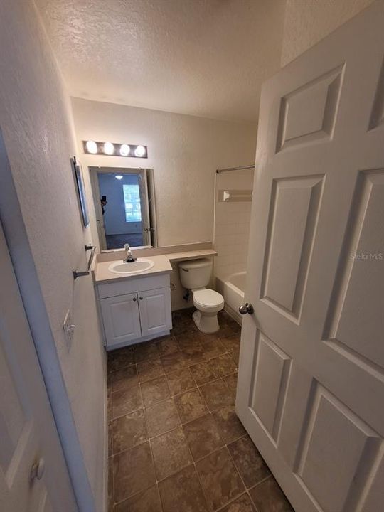 For Rent: $1,500 (2 beds, 2 baths, 987 Square Feet)