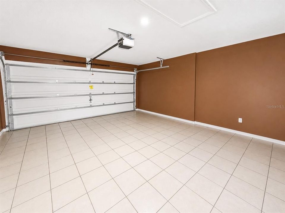 En Venta: $364,900 (4 camas, 2 baños, 1874 Pies cuadrados)