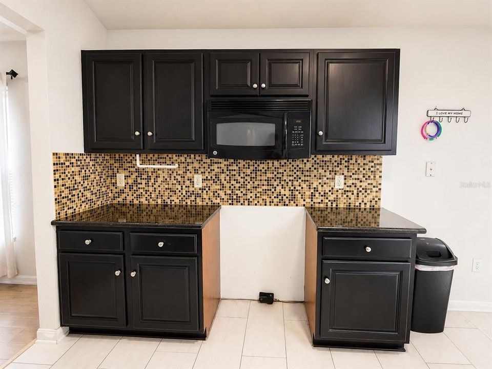 En Venta: $364,900 (4 camas, 2 baños, 1874 Pies cuadrados)