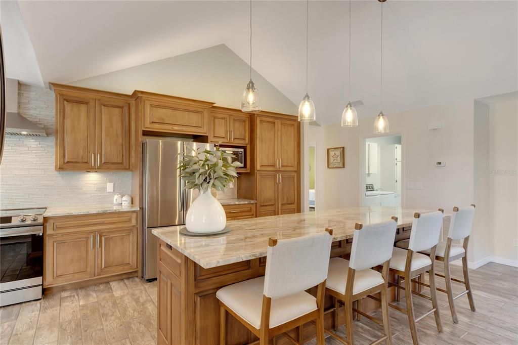 En Venta: $479,000 (3 camas, 2 baños, 2037 Pies cuadrados)