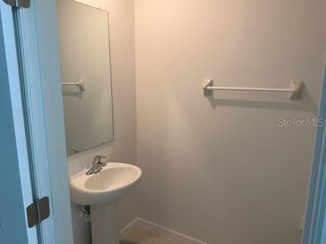For Sale: $398,500 (5 beds, 2 baths, 2389 Square Feet)