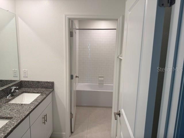 For Sale: $398,500 (5 beds, 2 baths, 2389 Square Feet)