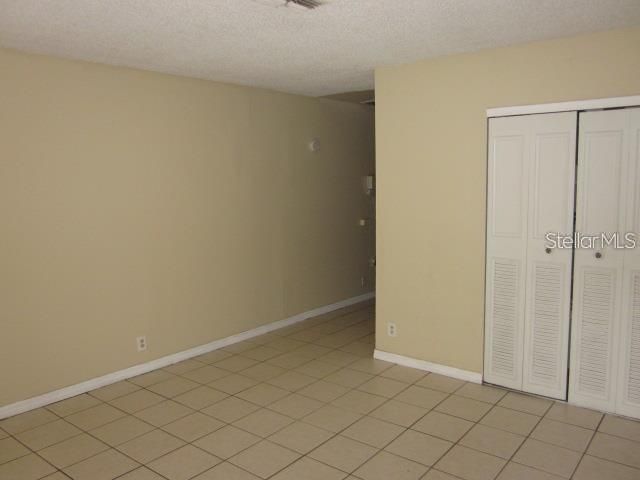 For Rent: $1,350 (2 beds, 1 baths, 742 Square Feet)