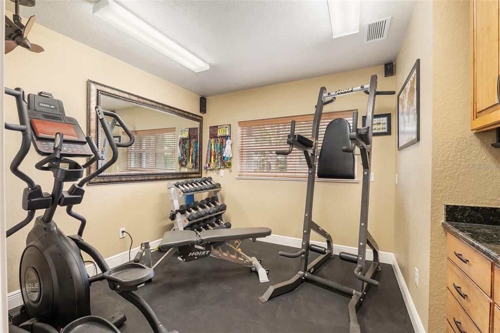 For Sale: $849,900 (4 beds, 2 baths, 2881 Square Feet)