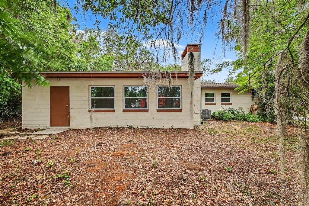 For Sale: $214,900 (3 beds, 1 baths, 1454 Square Feet)