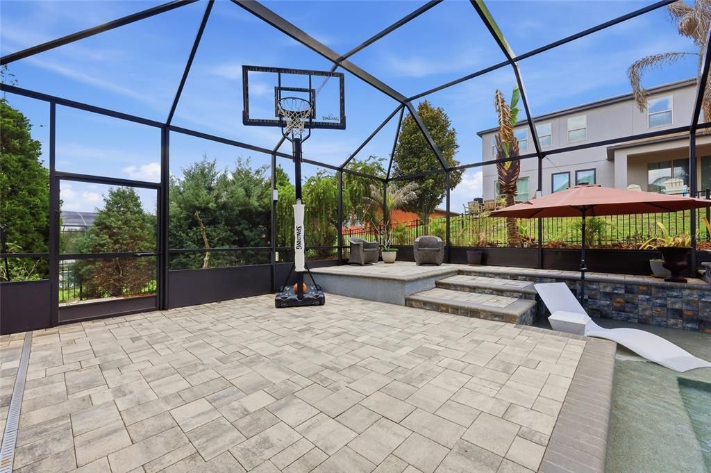 En Venta: $925,000 (5 camas, 4 baños, 4136 Pies cuadrados)