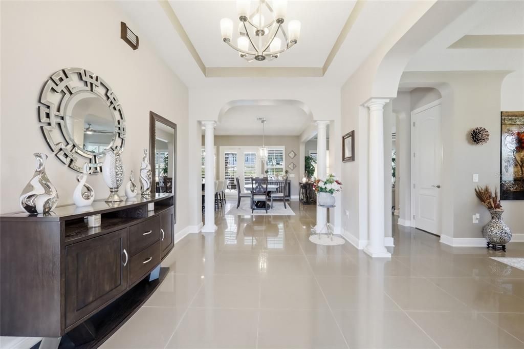 En Venta: $925,000 (5 camas, 4 baños, 4136 Pies cuadrados)