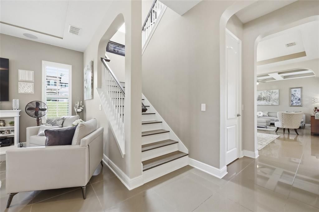 En Venta: $925,000 (5 camas, 4 baños, 4136 Pies cuadrados)