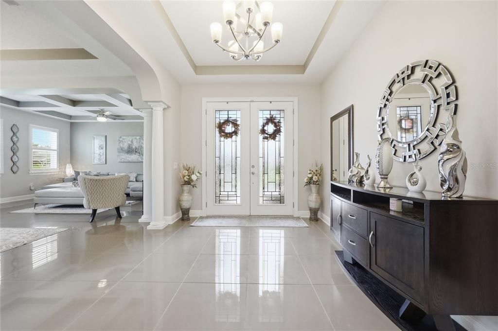 En Venta: $925,000 (5 camas, 4 baños, 4136 Pies cuadrados)