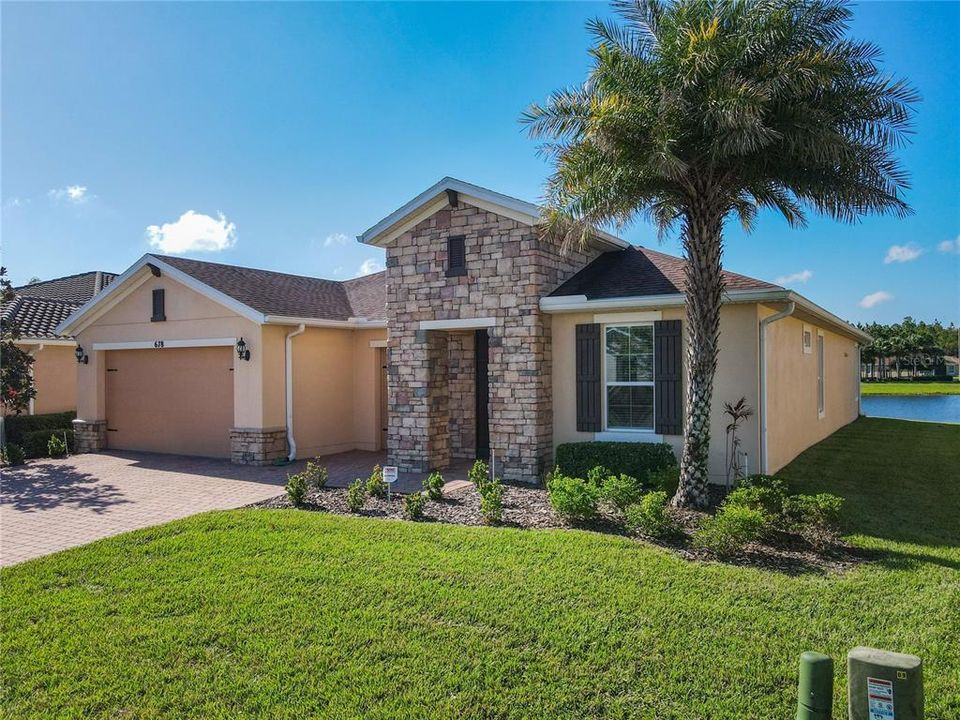 Active With Contract: $440,500 (4 beds, 3 baths, 2326 Square Feet)