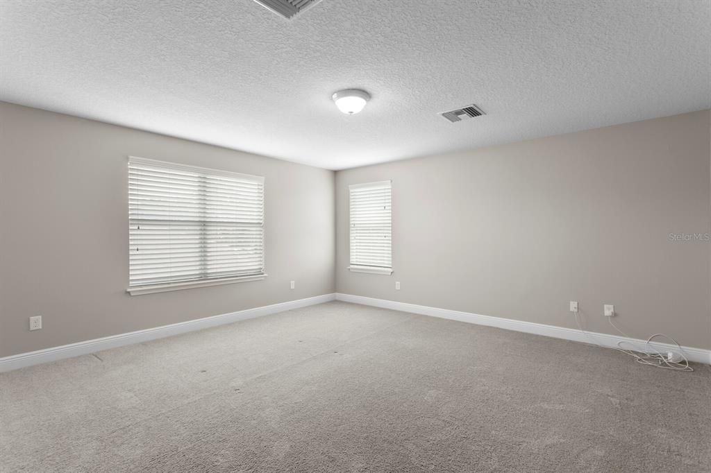 For Sale: $750,000 (4 beds, 3 baths, 3243 Square Feet)