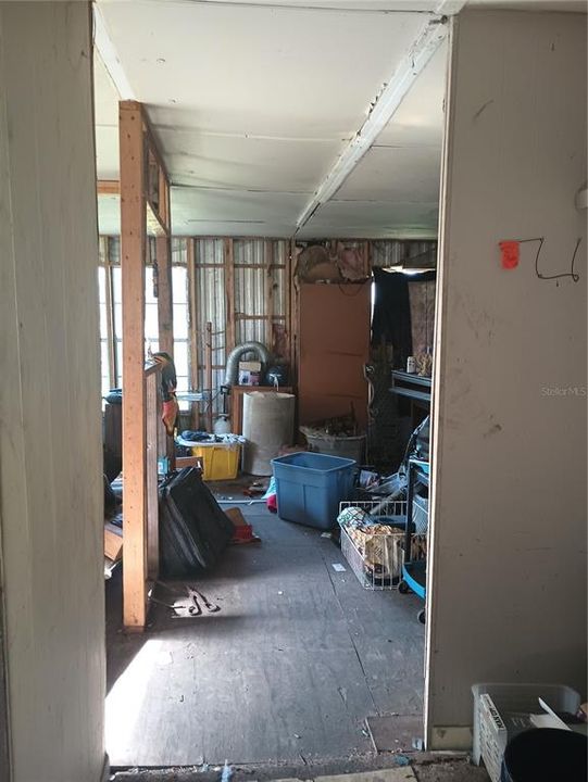 For Sale: $140,000 (2 beds, 2 baths, 864 Square Feet)