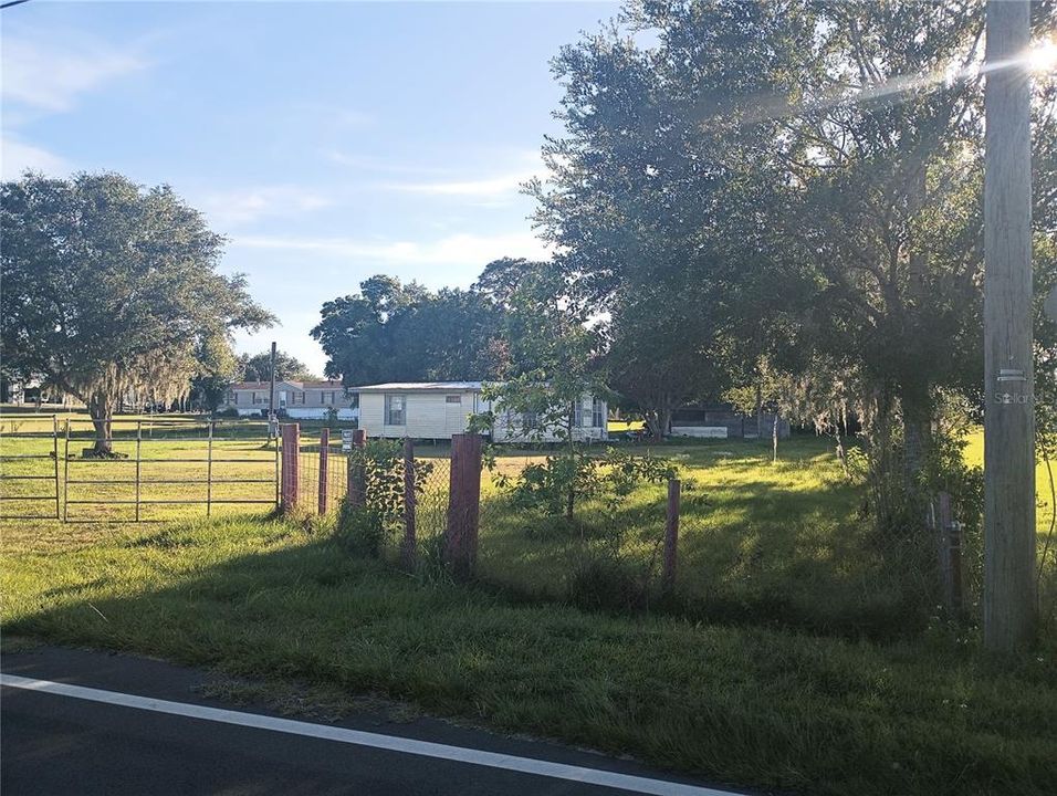 For Sale: $140,000 (2 beds, 2 baths, 864 Square Feet)