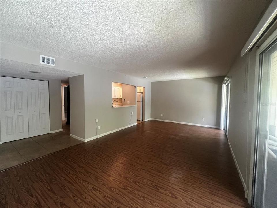 For Rent: $1,399 (2 beds, 2 baths, 897 Square Feet)