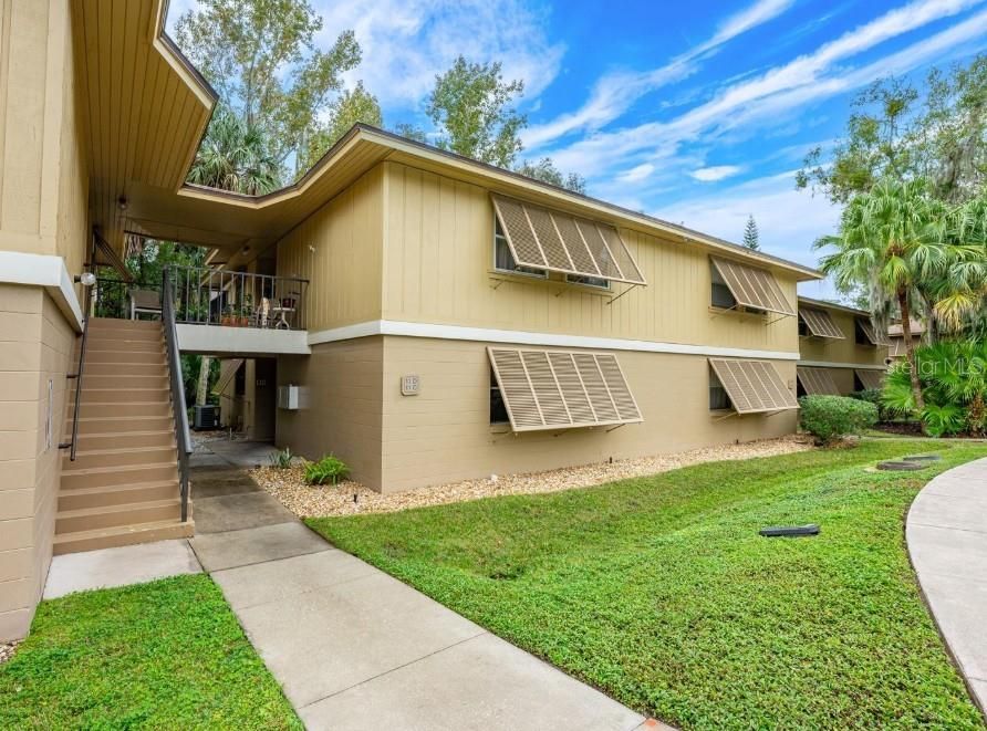 For Rent: $1,399 (2 beds, 2 baths, 897 Square Feet)
